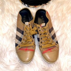 Burberry shoes